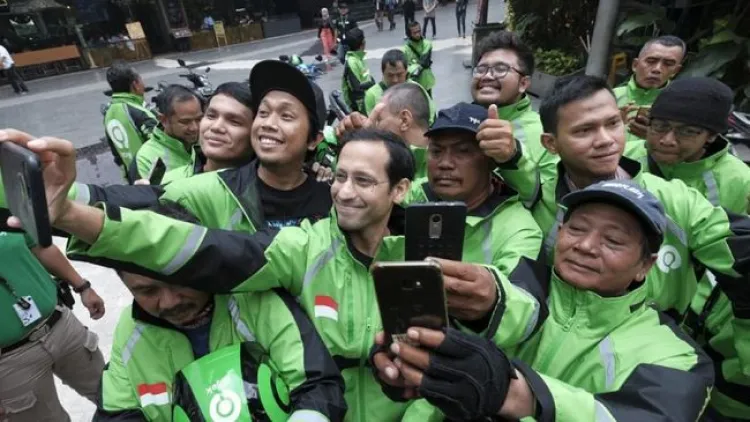 Pakar IT Kritik Nadiem Makarim soal Bayar SPP Pakai Gopay