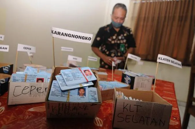 Foto Selfie dengan KTP Beredar dan Dijual di Media Sosial