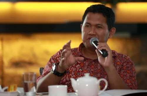 Motif Utama Hacker Uang dan Politik