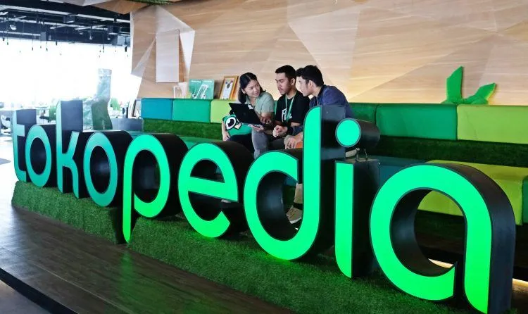 Tokopedia rolls out fintech lending service amid data breach investigation